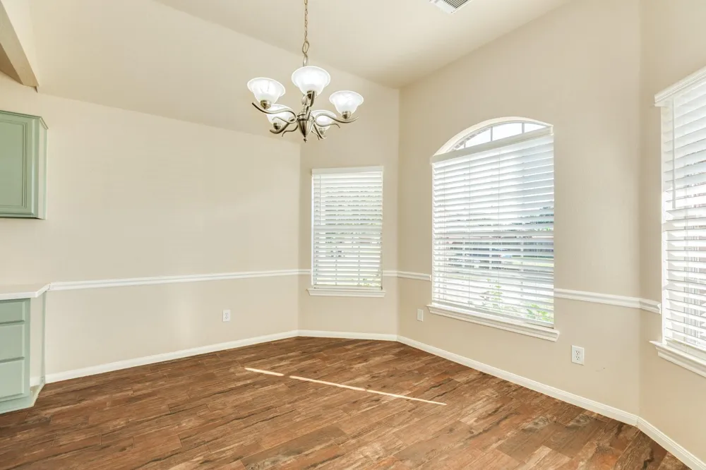3425 Van Ness Drive Alvin, TX 77511
