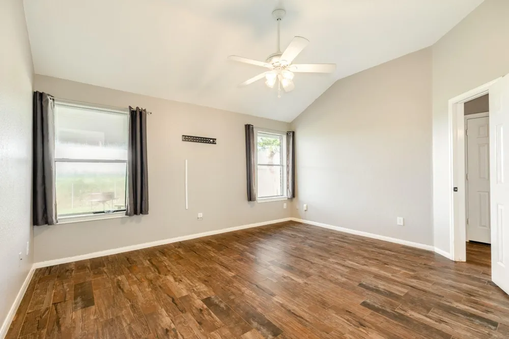 3425 Van Ness Drive Alvin, TX 77511