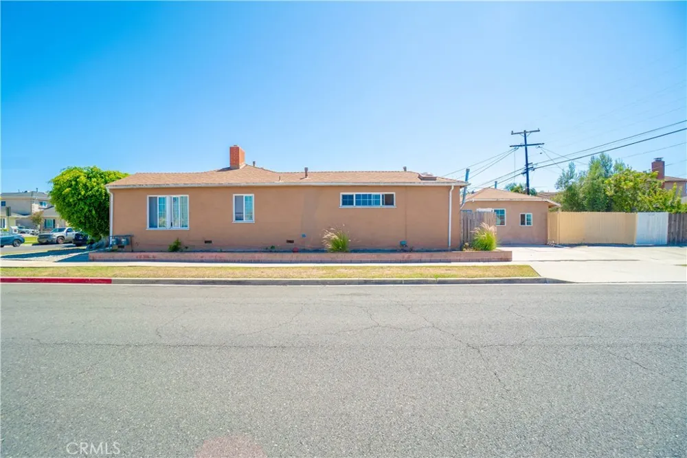 15401 Faysmith Gardena, CA 90249
