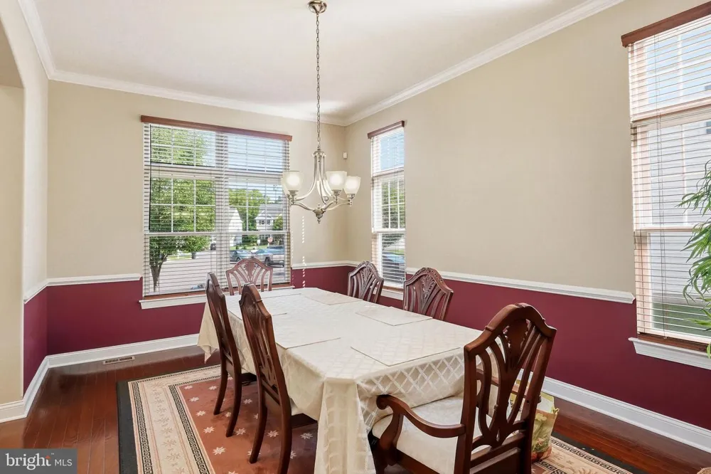 7 TRANSOM COURT Mount Laurel, NJ 08054
