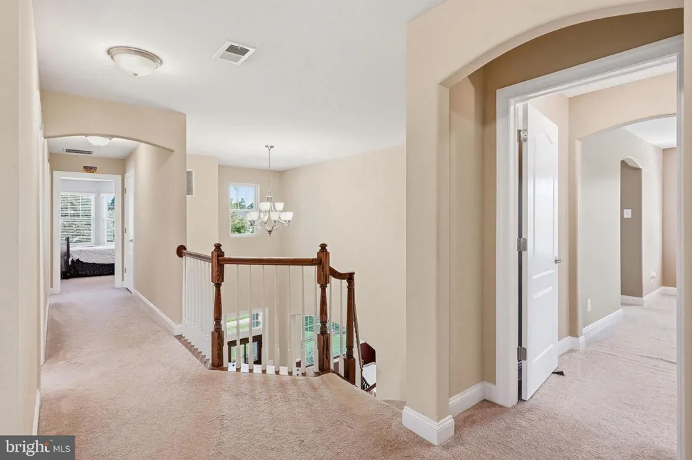 7 TRANSOM COURT Mount Laurel, NJ 08054