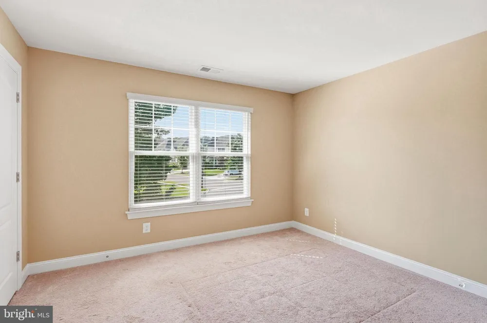 7 TRANSOM COURT Mount Laurel, NJ 08054