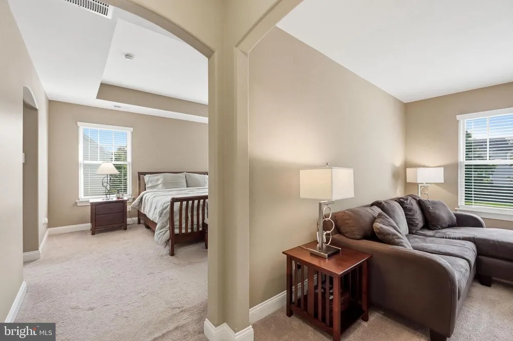 7 TRANSOM COURT Mount Laurel, NJ 08054