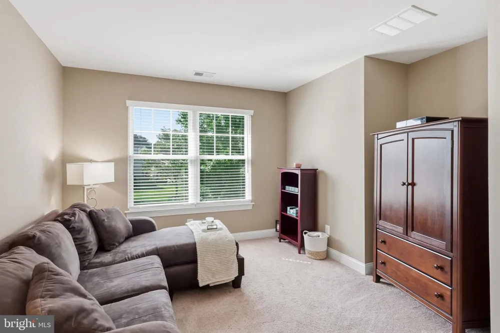 7 TRANSOM COURT Mount Laurel, NJ 08054