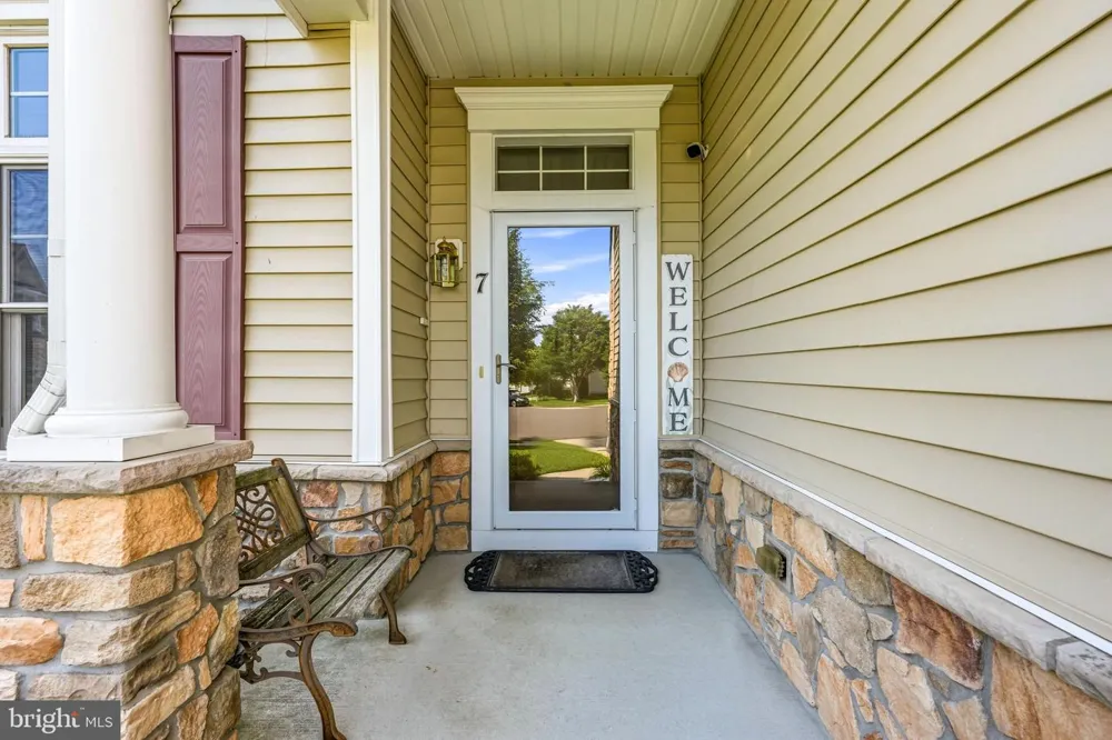 7 TRANSOM COURT Mount Laurel, NJ 08054