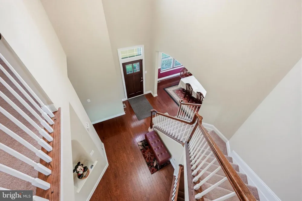 7 TRANSOM COURT Mount Laurel, NJ 08054