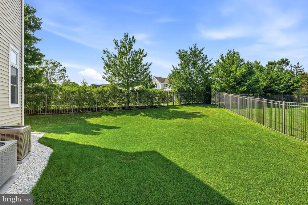 7 TRANSOM COURT Mount Laurel, NJ 08054