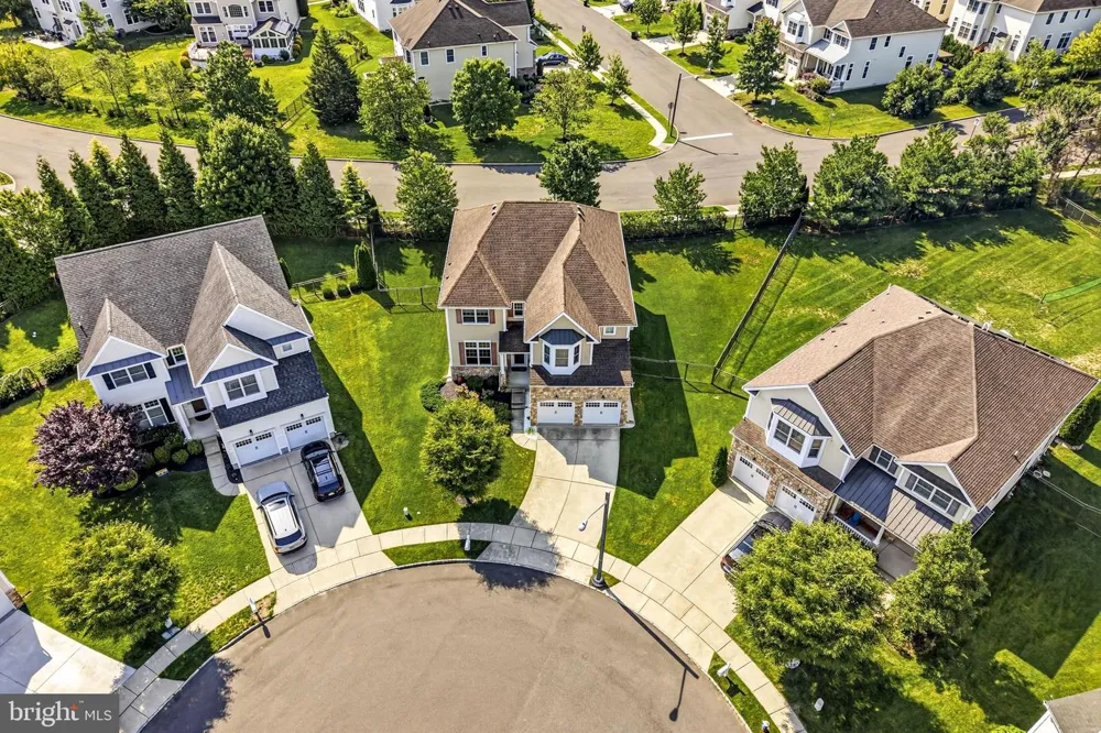 7 TRANSOM COURT Mount Laurel, NJ 08054
