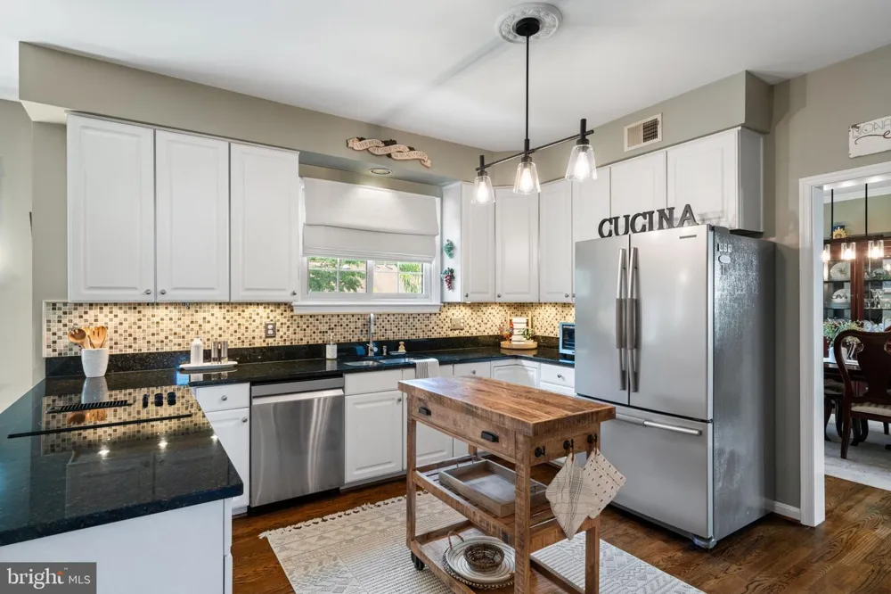 15547 ATTERBURY COURT Dumfries, VA 22025