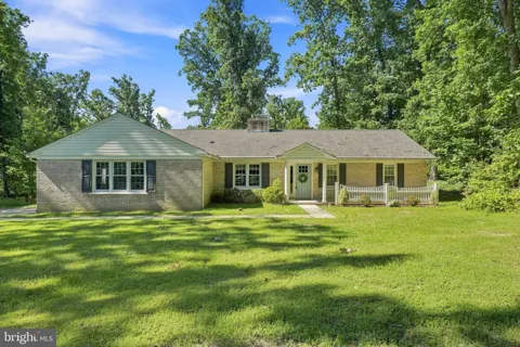 2051 OLD SUMNEYTOWN PIKE