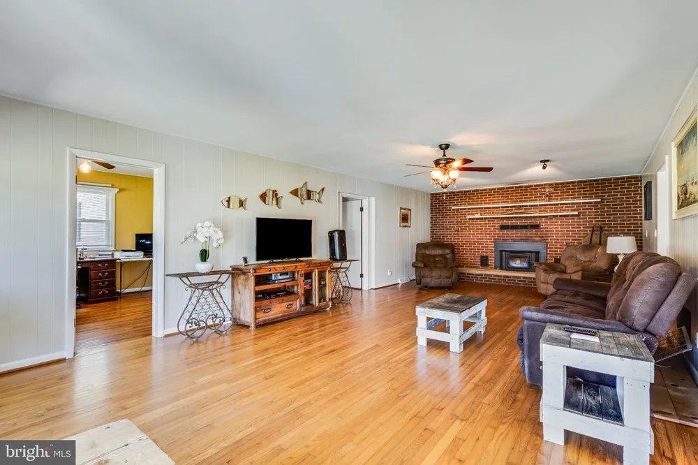 9300 BEAVERDAM ROAD Nanjemoy, MD 20662