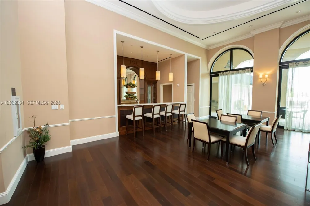1300 Ponce De Leon Blvd #605 Coral Gables, FL 33134