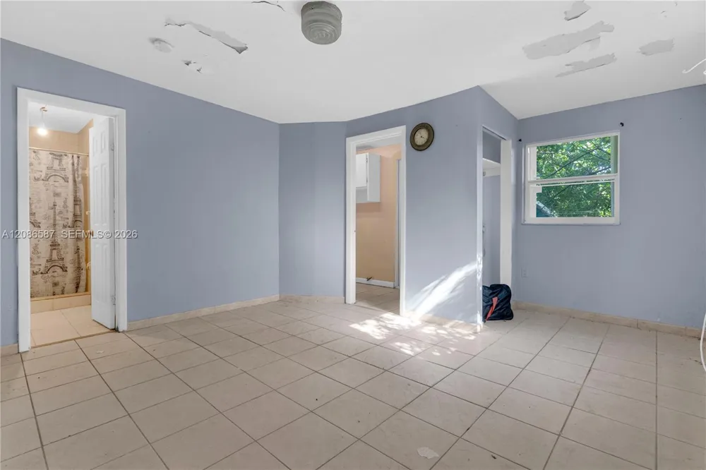 855 NW 130th St North Miami, FL 33168