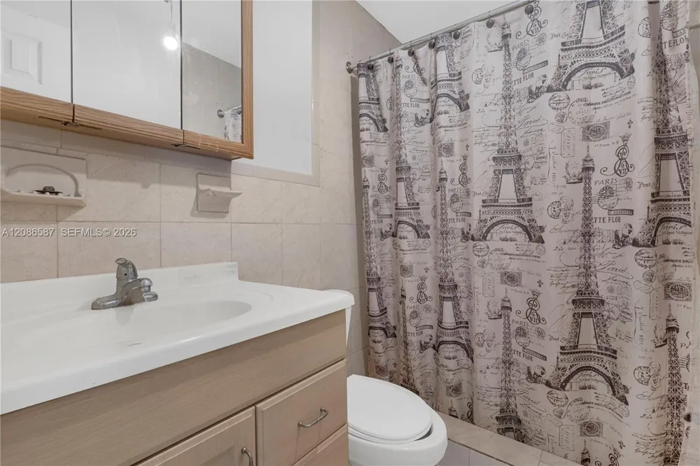 855 NW 130th St North Miami, FL 33168