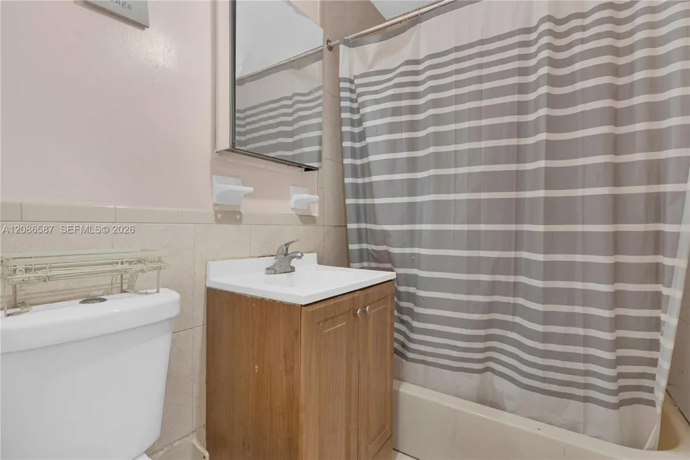 855 NW 130th St North Miami, FL 33168