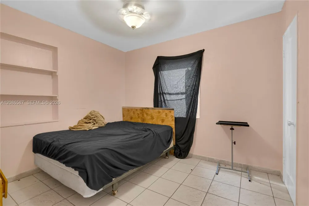 855 NW 130th St North Miami, FL 33168