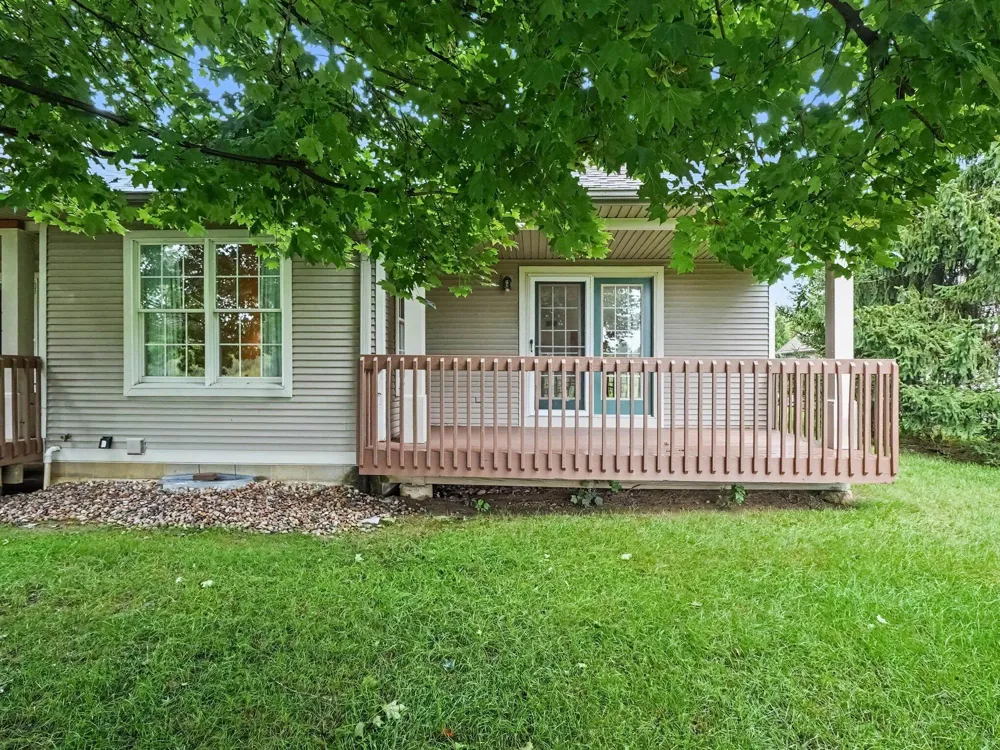 225 Pierce Lake Drive Chelsea, MI 48118