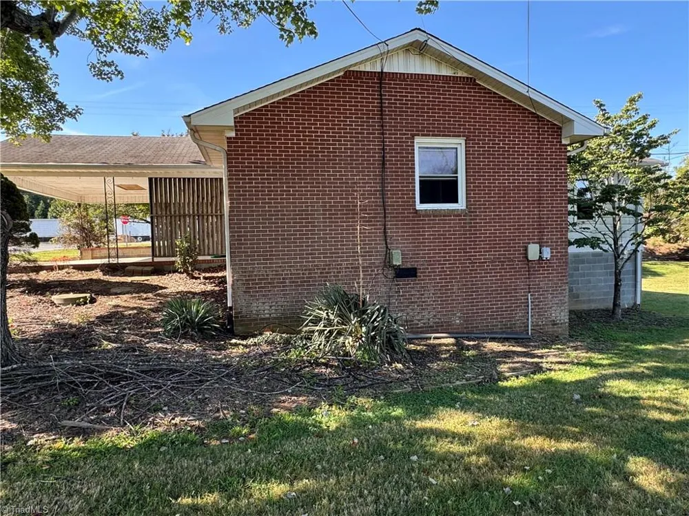 200 W King Street King, NC 27021