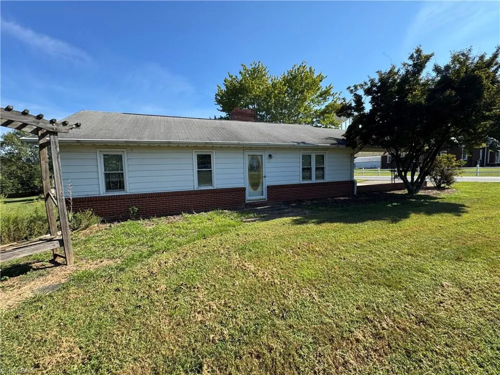 200 W King Street King, NC 27021