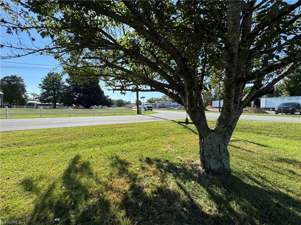 200 W King Street King, NC 27021