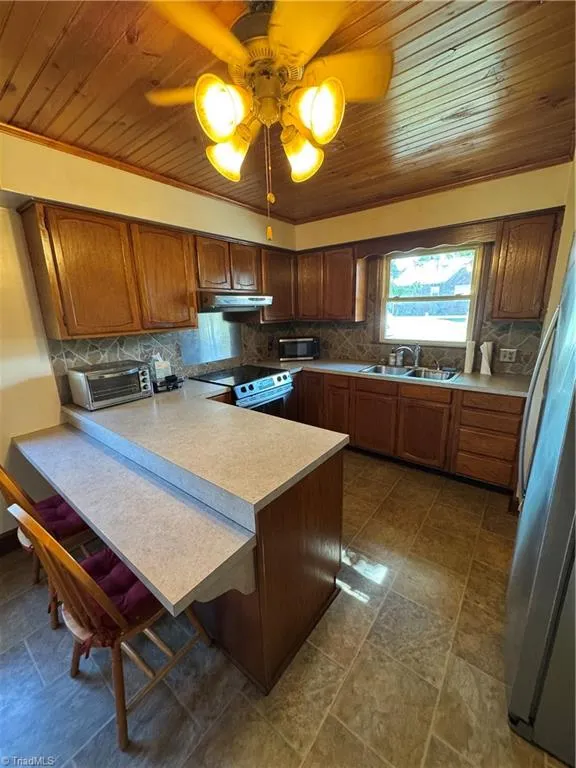 200 W King Street King, NC 27021