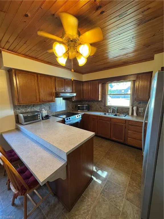 200 W King Street King, NC 27021
