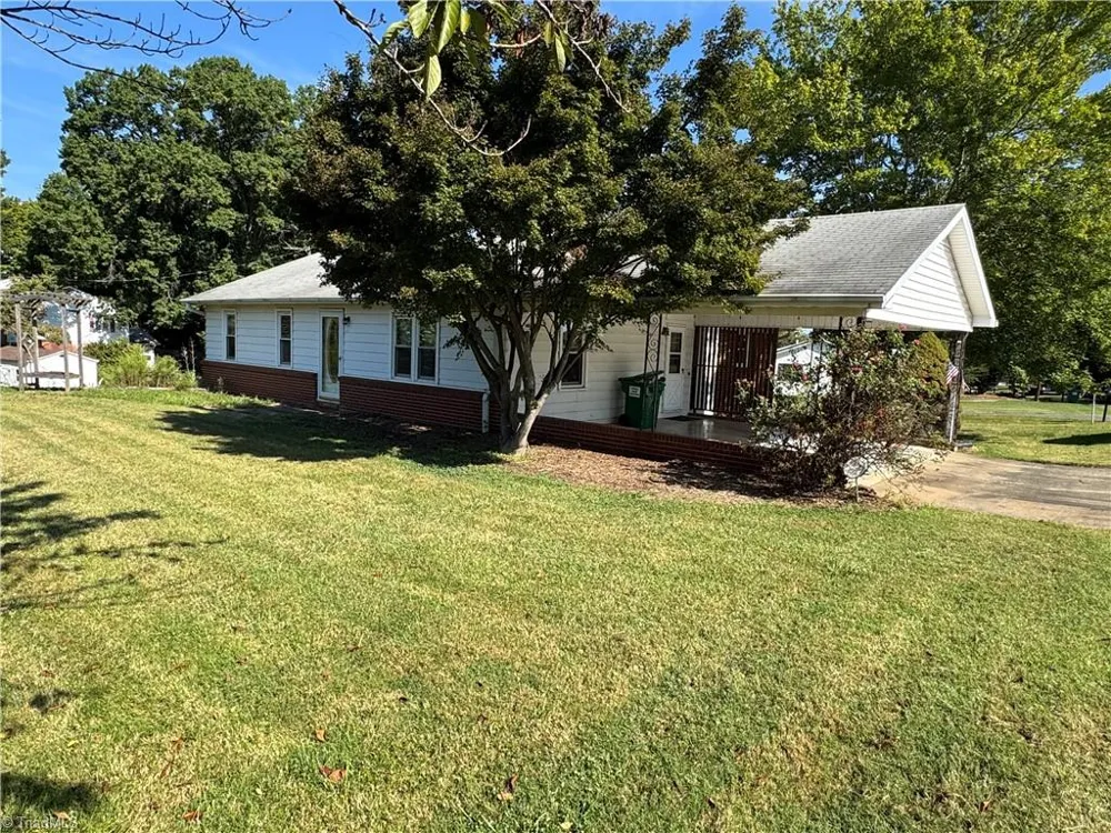200 W King Street King, NC 27021