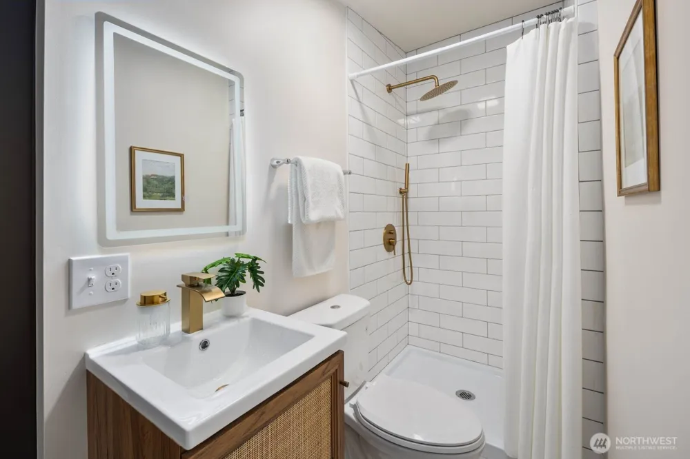 12930 SW 204th Street Vashon, WA 98070