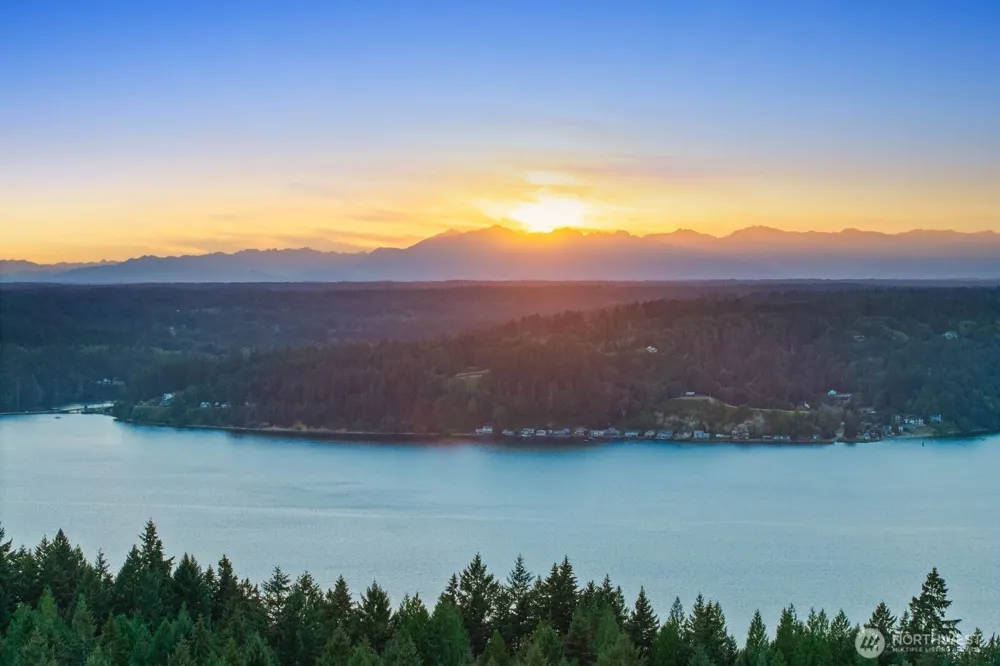12930 SW 204th Street Vashon, WA 98070