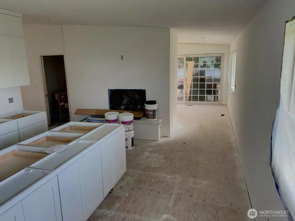 1701 92nd Avenue NE Clyde Hill, WA 98004