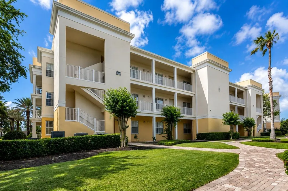 7505 MOURNING DOVE CIRCLE #302 Kissimmee, FL 34747