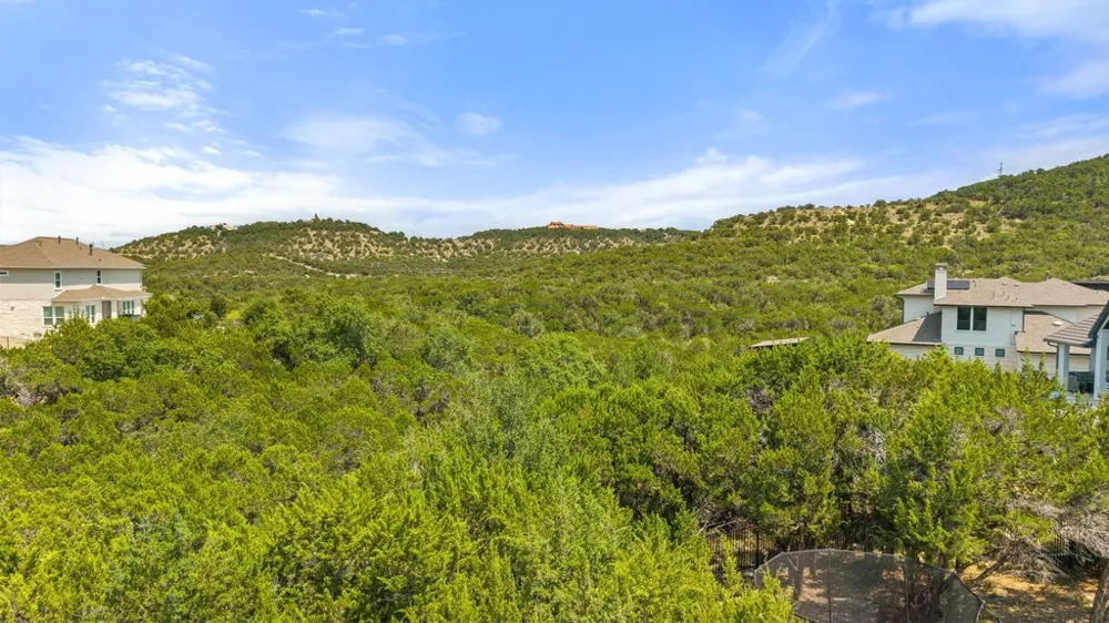 200 Baldovino Skyway Lakeway, TX 78738