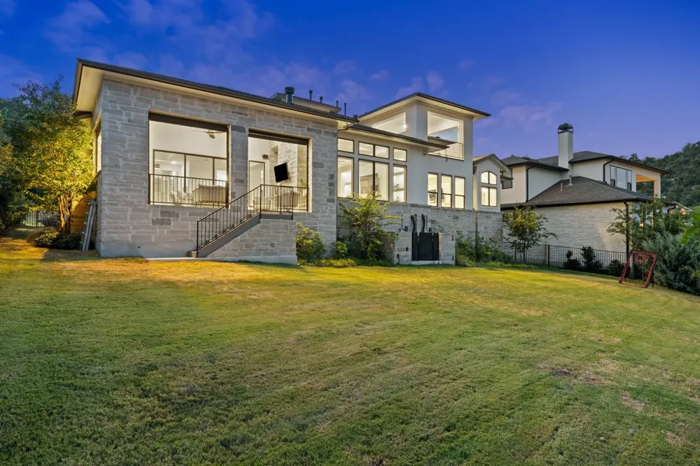 200 Baldovino Skyway Lakeway, TX 78738