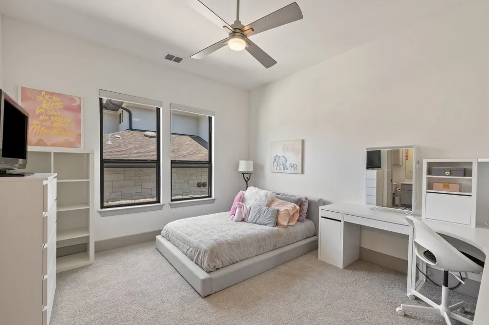 200 Baldovino Skyway Lakeway, TX 78738