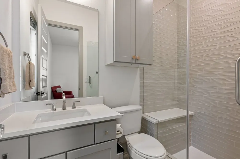 200 Baldovino Skyway Lakeway, TX 78738