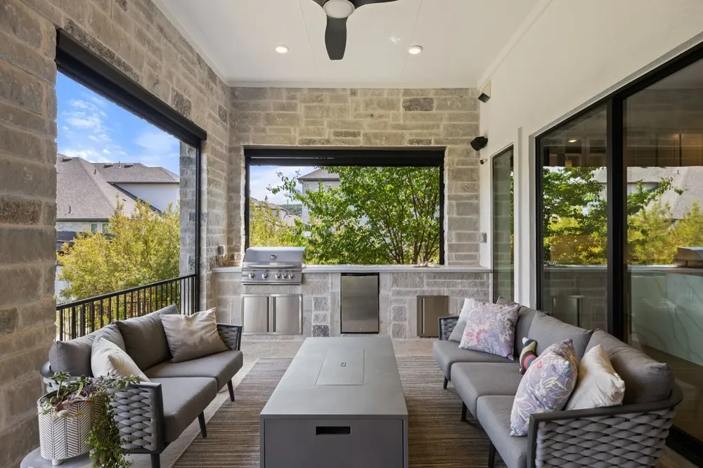 200 Baldovino Skyway Lakeway, TX 78738