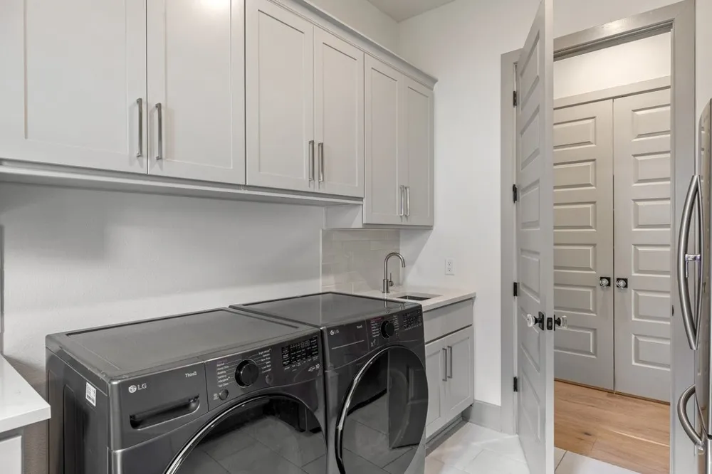 200 Baldovino Skyway Lakeway, TX 78738
