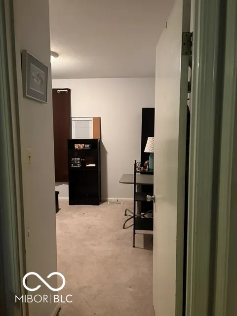 927 Ardsley Drive Indianapolis, IN 46234