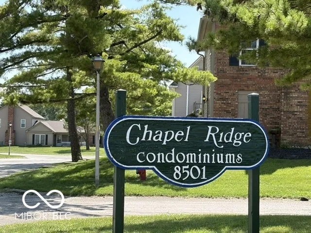 927 Ardsley Drive Indianapolis, IN 46234