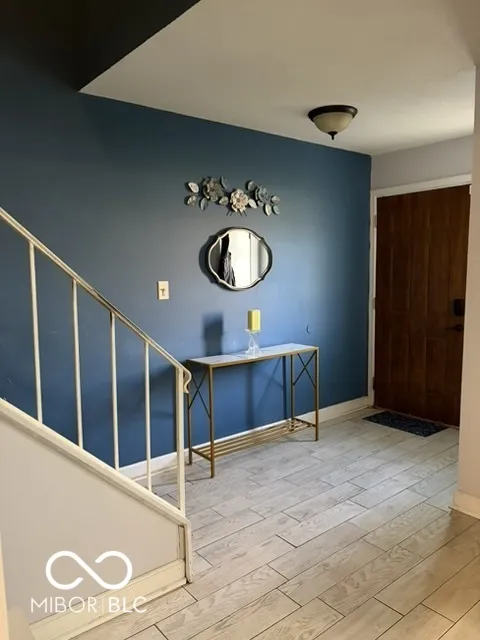 927 Ardsley Drive Indianapolis, IN 46234