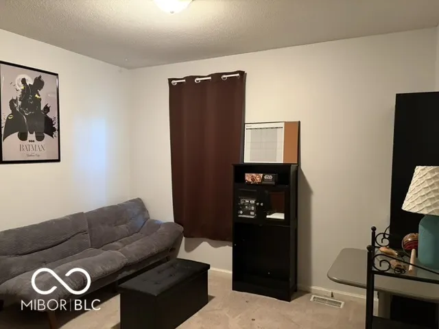 927 Ardsley Drive Indianapolis, IN 46234