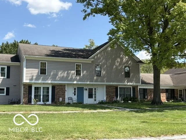927 Ardsley Drive Indianapolis, IN 46234