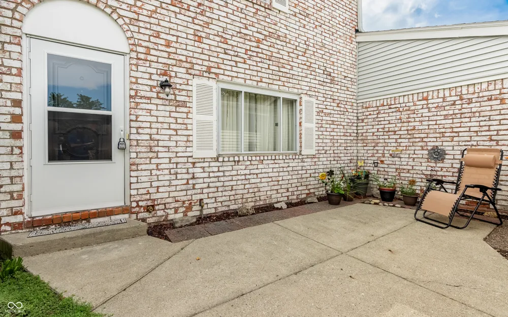 7609 Vintage Court Indianapolis, IN 46226