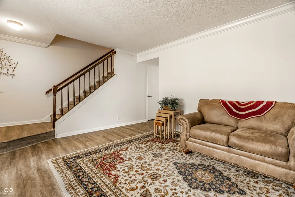 7609 Vintage Court Indianapolis, IN 46226