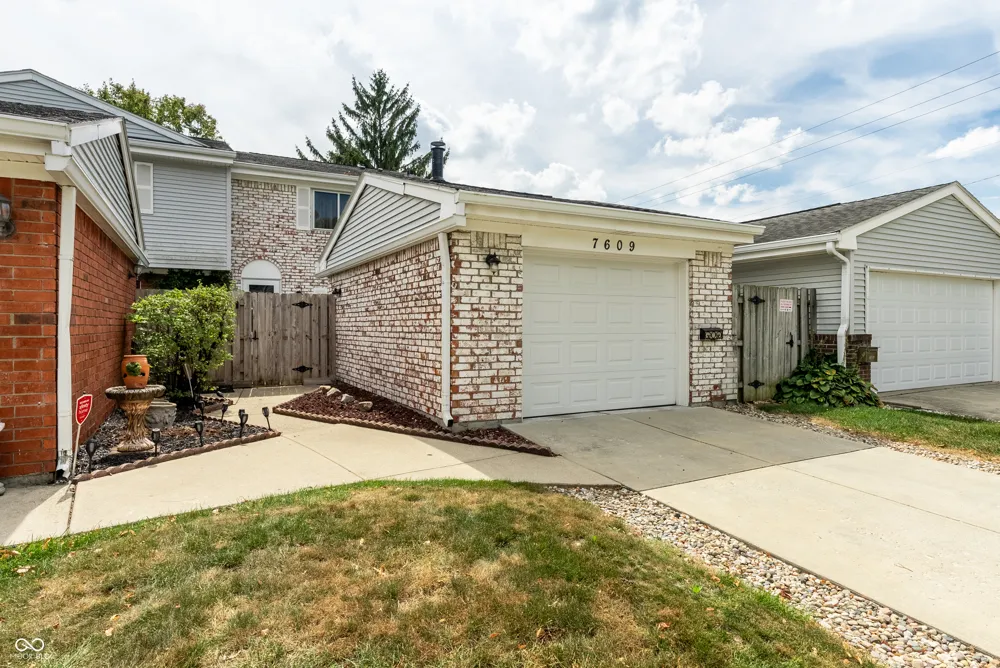 7609 Vintage Court Indianapolis, IN 46226