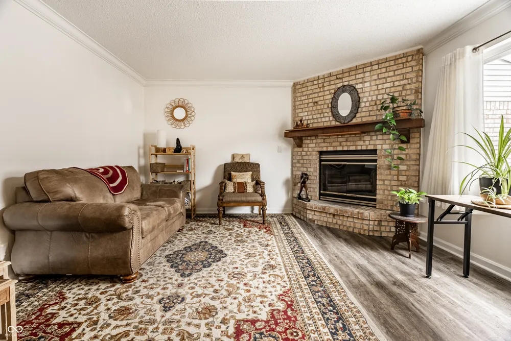 7609 Vintage Court Indianapolis, IN 46226