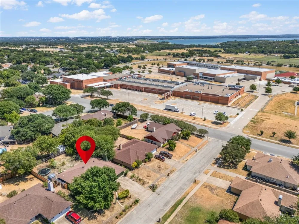 208 Pebblestone Drive Benbrook, TX 76126