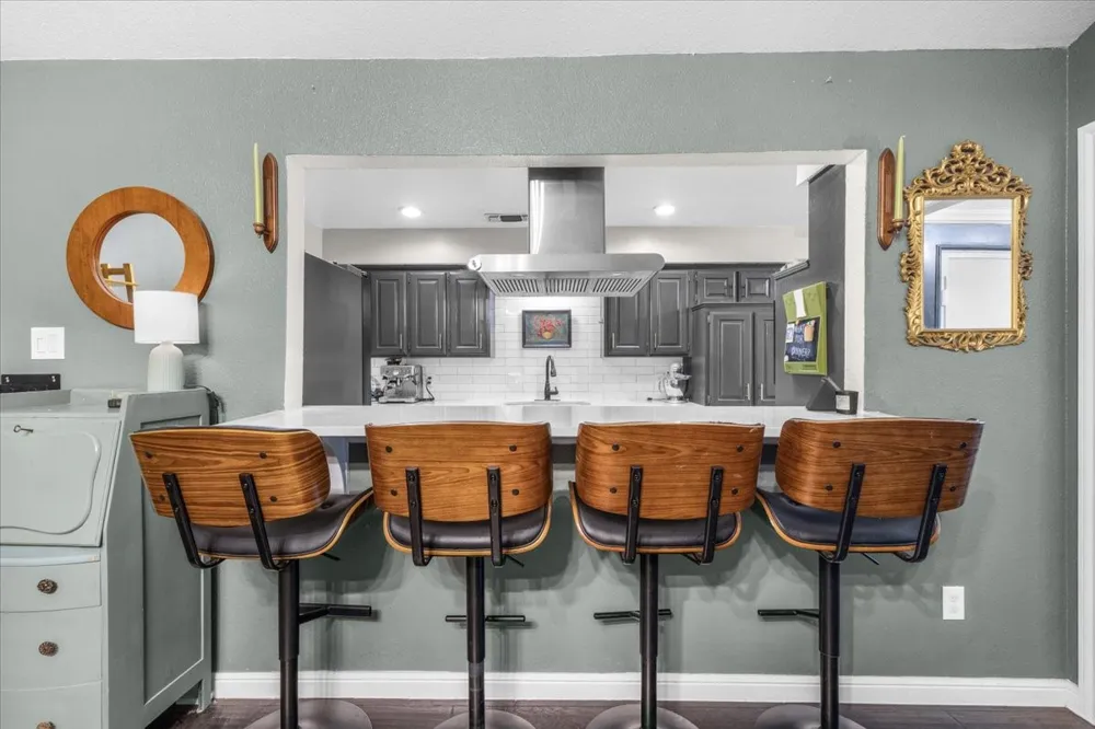 208 Pebblestone Drive Benbrook, TX 76126