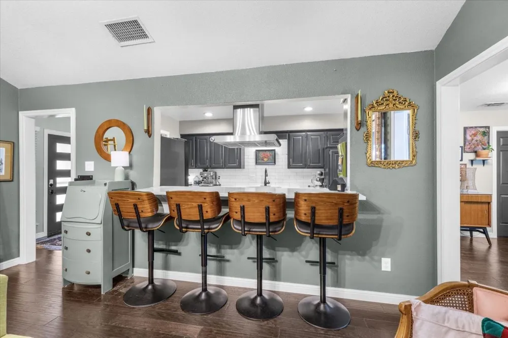208 Pebblestone Drive Benbrook, TX 76126