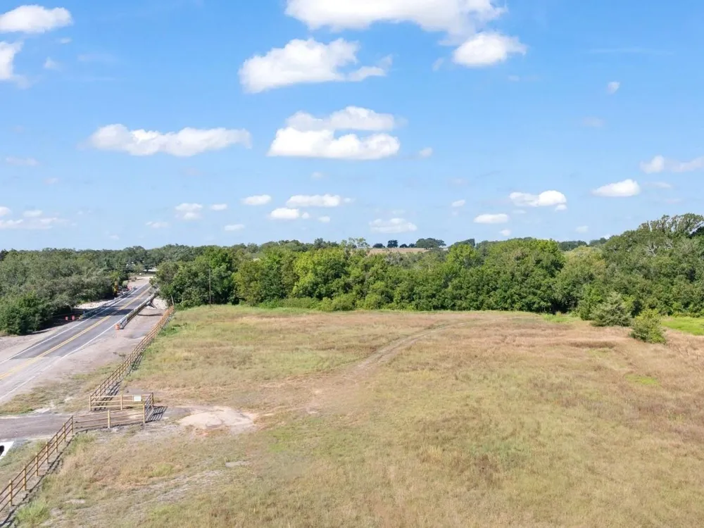 2763 Fm 956 Schulenburg, TX 78956
